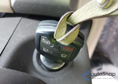 2011 Ford F-150 Lariat from USA, damaged, VIN 1FTFX1CT5BFC70617